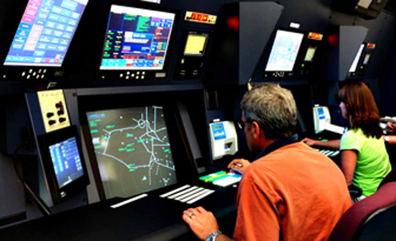 Faa looking to hire 1 400 air traffic controllers kgw